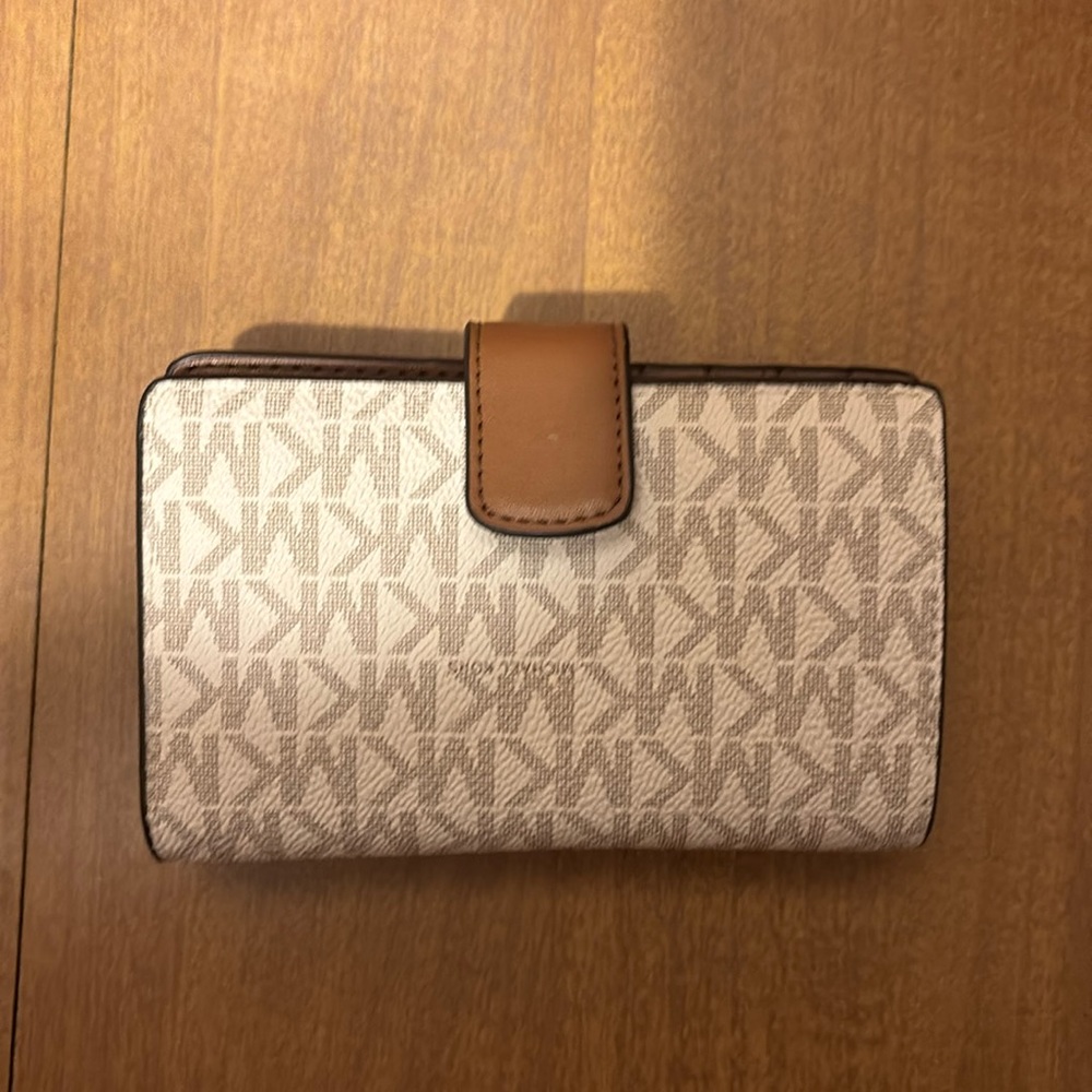 MK authentic wallet